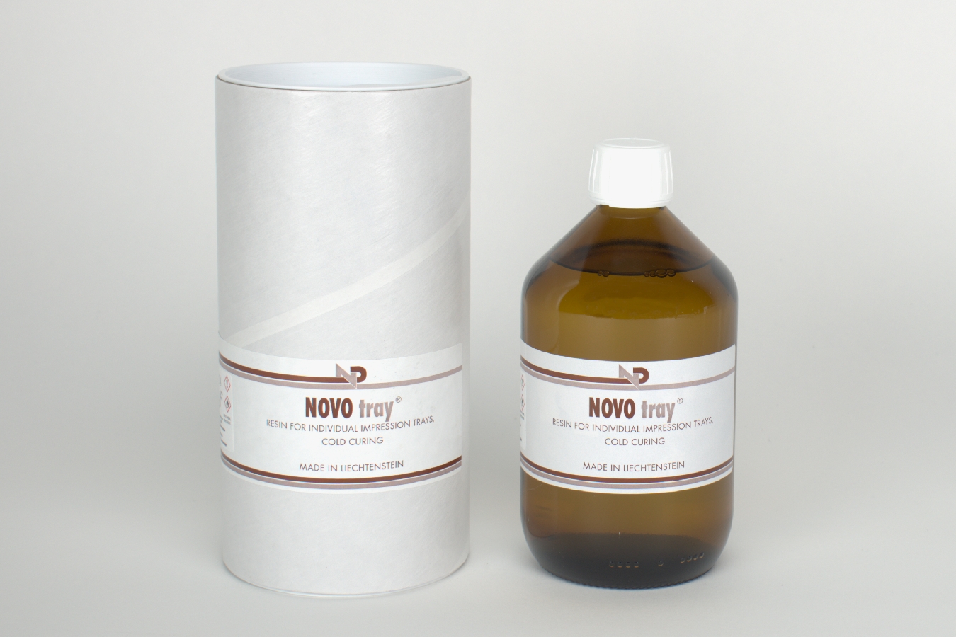 Novotray Löffel mit klarer Flüssigkeit 500 ml